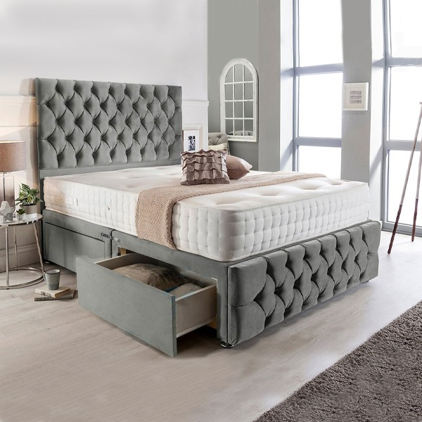 Chesterfield Divan